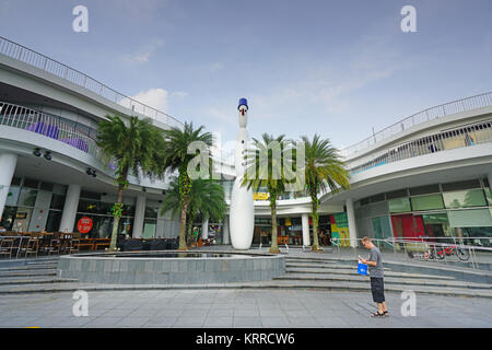 Anzeigen von Vivo City, dem größten Einkaufszentrum in Singapur. Stockfoto