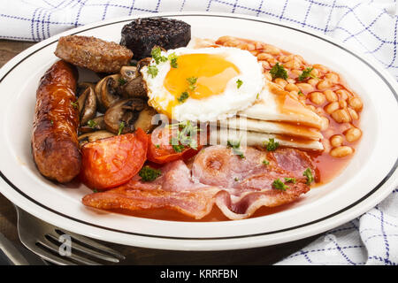 Ulster fry, traditionelle irische Frühstück, auf einem weißen Teller Stockfoto