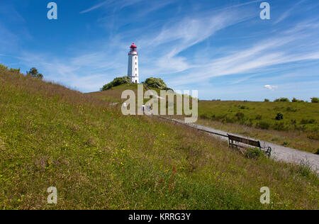 Leuchtturm Dornbusch auf Schluckwiekberg, Wahrzeichen der Insel Hiddensee, Mecklenburg-Vorpommern, Ostsee, Deutschland, Europa Stockfoto