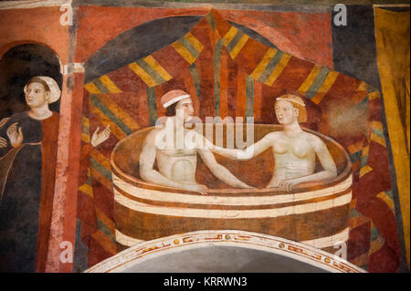 Fresken von Memmo di Filippuccio in Kamera del Podesta (Podesta Ferienwohnungen) im Palazzo Comunale im historischen Zentrum von San Gimignano aufgeführten Welt Herit Stockfoto