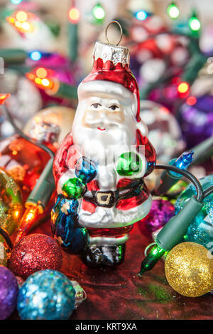 Bunte Weihnachten Deko für den Weihnachtsbaum Stockfoto