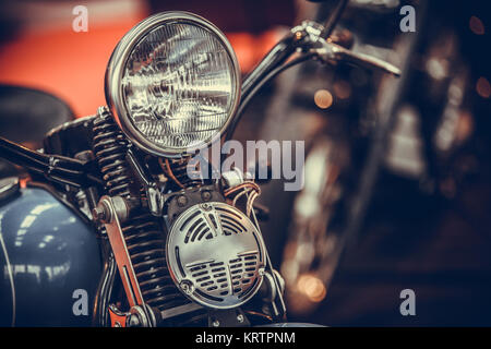 Oldtimer Motorrad Scheinwerfer und Hupe Stockfoto