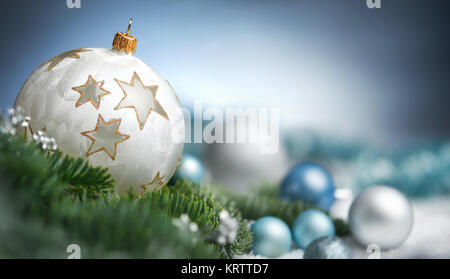 Weihnachtskugeln Anordnung in Nahaufnahme, mit Kopie Raum Stockfoto