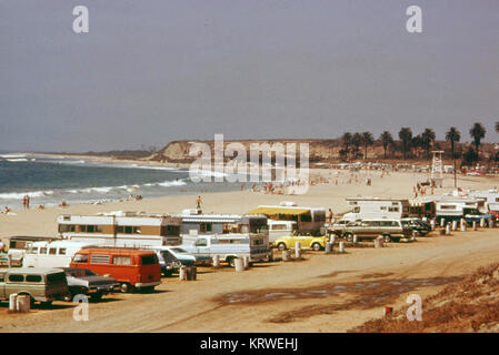 Militärisches Personal Sonne und Schwimmen am Strand in Camp Agudelton südlich von Los Angeles. Stockfoto