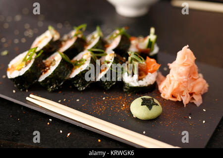 Nigiri z wÄ™Å'ososiem dzonym, Sushi Kuchnia japoÅ" Ska, Sushi Stockfoto