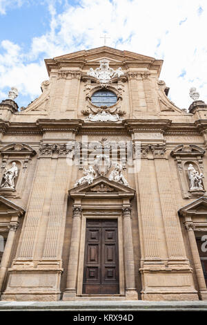 Vorderansicht des Chiesa dei Santi Michele e Gaetano Stockfoto