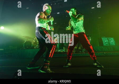 London, Großbritannien. 21 Dez, 2017. The Prodigy live auf der Bühne der O2 Academy Brixton, London. Foto Datum: Donnerstag, 21. Dezember 2017. Credit: Roger Garfield/Alamy leben Nachrichten Stockfoto