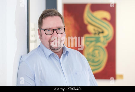 Osnabrück, Deutschland. 20 Dez, 2017. Michael Kiefer, Dozent am Institut für Islamische Theologie (IIT), fotografiert am 'Institut für Muslim-bruderschaft /" der Universität Osnabrück, Deutschland, 20. Dezember 2017. Credit: Friso Gentsch/dpa/Alamy leben Nachrichten Stockfoto