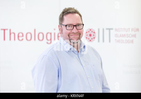 Osnabrück, Deutschland. 20 Dez, 2017. Michael Kiefer, Dozent am Institut für Islamische Theologie (IIT), fotografiert am 'Institut für Muslim-bruderschaft /" der Universität Osnabrück, Deutschland, 20. Dezember 2017. Credit: Friso Gentsch/dpa/Alamy leben Nachrichten Stockfoto