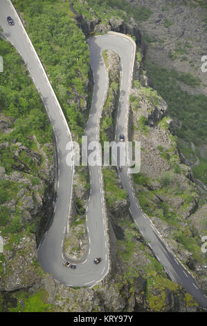 Blick auf die trollstigen eine der berühmtesten Straßen der Welt 11km Stockfoto