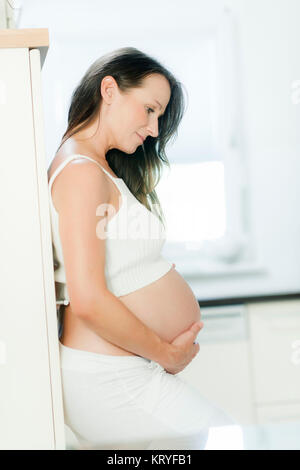 Schwangere Frau - schwangere Frau Stockfoto