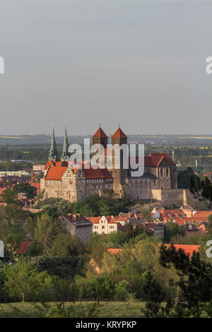 Mit Blick auf das Quedlinburger Schloss Stockfoto