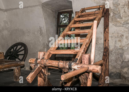 Rack in der folterkammer der Burg Stockfoto