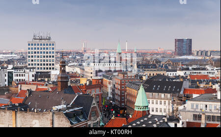 Stadtbild von Kopenhagen, Dänemark. Foto aus der Runde Turm, beliebte alte Wahrzeichen der Stadt und Sicht Stockfoto