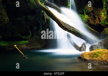 Cascada La Vaioaga in Cheile Nerei Nationalpark Stockfoto