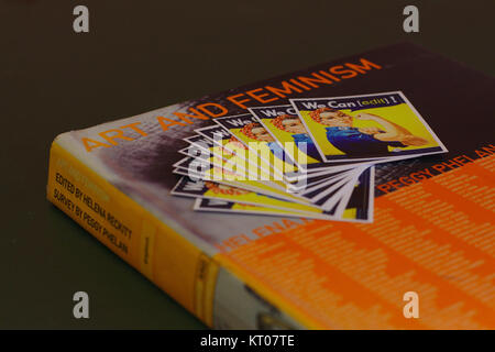 Die Editathon ArtAndFeminismus in Graz, die im März 2017 stattfand, konzentrierte sich auf die Verbesserung der Berichterstattung von Künstlerinnen und feministischen Themen auf Wikipedia. Es brachte die Teilnehmer zusammen, um Einträge zu Geschlecht und Kunstgeschichte zu bearbeiten, zu erstellen und zu aktualisieren. Stockfoto