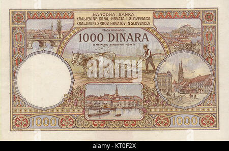 Die 1000 Dinara Note von 1920 zeigt detaillierte Designs und bedeutende historische Symbole. Dieser Geldschein ist Teil einer Sammlung jugoslawischer Finanzgeschichte und dient als wertvolles Artefakt der monetären Entwicklung der Region. Stockfoto
