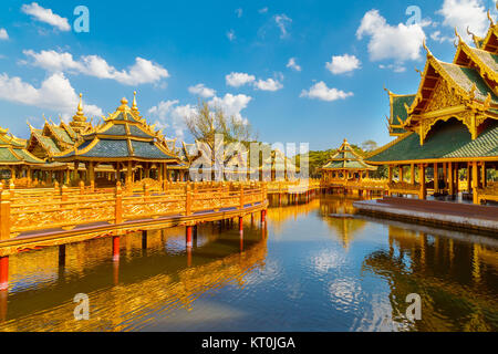 Pavillon des Erleuchteten im Alten Siam in Bangkok, Thailand BANGKOK, THAILAND - 30. Dezember 2015: Pavillon der Aufgeklärten, alten Siam ist ein Stockfoto