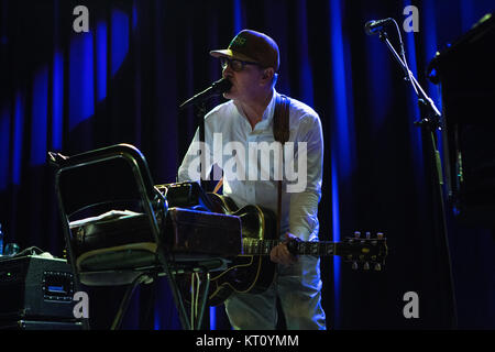 Die amerikanische Alternative Country Band Lambchop führt ein Live Konzert im Parkteatret in Oslo. Hier Sänger und Musiker Kurt Wagner ist live auf der Bühne gesehen. Norwegen, 26.02.2017. Stockfoto