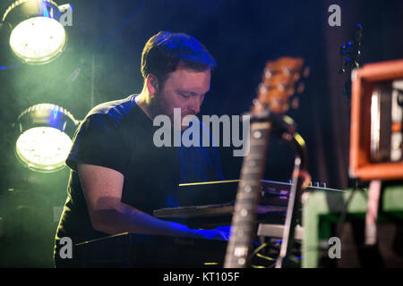 Norwegen, Oslo - 10. Oktober 2017. Die schottische Band Mogwai führt ein Live Konzert am Rockefeller in Oslo. Hier Musiker Barry Burns gesehen wird live auf der Bühne. (Foto: Gonzales Foto - Brokvam Kjell). Stockfoto