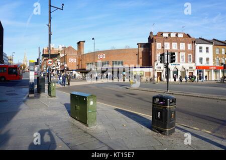 Woodgreen High Street in London, Vereinigtes Königreich Stockfoto