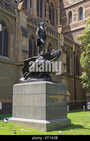 Statue von Captain Matthew Flinders R.N. in Melbourne, Victoria, Australien. Matthew Flinders, 1774 - 1814, englischer Seefahrer und Kartograph. Marktführer Stockfoto