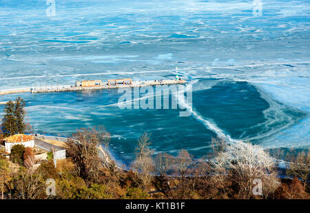 Landschaft des Plattensees in der Winterzeit, Ungarn Stockfoto