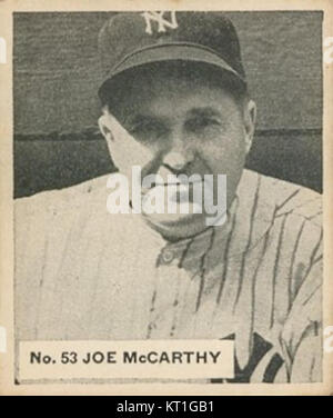 Dieses Bild zeigt eine Goudey-Karte aus dem Jahr 1936 von Joe McCarthy, einem berühmten Baseballmanager. McCarthys Führung war in seiner Ära von entscheidender Bedeutung, insbesondere bei den New York Yankees. Stockfoto