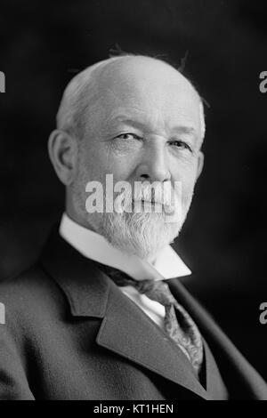 Carroll Smalley Page, ein US-amerikanischer Senator, ist für seine Beiträge zum öffentlichen Dienst und zur Legislativarbeit bekannt. Seine Amtszeit und seine politische Wirkung sind ein wichtiger Teil der amerikanischen politischen Geschichte. Stockfoto