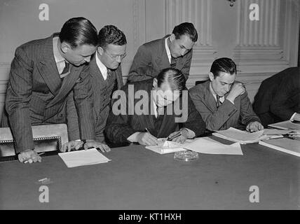 Der Vorsitzende des Parlamentsausschusses, der die Aktivitäten der UNO untersucht, ist verstorben. Das Komitee war verantwortlich für Anhörungen und Untersuchungen zu mutmaßlichen kommunistischen Aktivitäten in den USA während der Ära des Kalten Krieges. Stockfoto