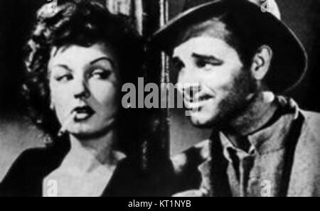 Eine Umleitung ist eine vorübergehende Änderung einer Route, die in der Regel durch Straßenarbeiten, Unfälle oder andere Störungen verursacht wird. Er dient als alternativer Weg, um blockierte oder beschädigte Straßenabschnitte zu vermeiden und so einen kontinuierlichen Transport zu gewährleisten. Stockfoto