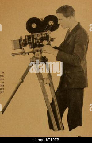 Foto von Edward Cronjager, einem US-amerikanischen Kameramann, 1926 aufgenommen, um seine Rolle im frühen Kino hervorzuheben. Das Bild stammt von der Cinematographers Guild. Stockfoto