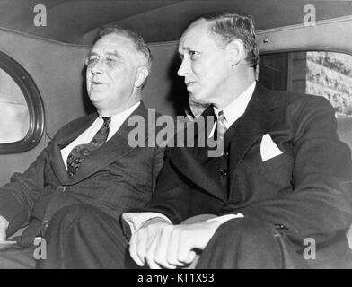 Das Foto mit dem Titel „FDR-Hopkins-September-1938“ zeigt wahrscheinlich ein Treffen zwischen US-Präsident Franklin D. Roosevelt und seinem Berater Harry Hopkins, bedeutende Persönlichkeiten der amerikanischen Geschichte in den 1930er Jahren Stockfoto