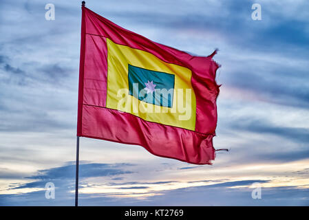 Winkende Cartagena Flagge wieder Sonnenuntergang Stockfoto