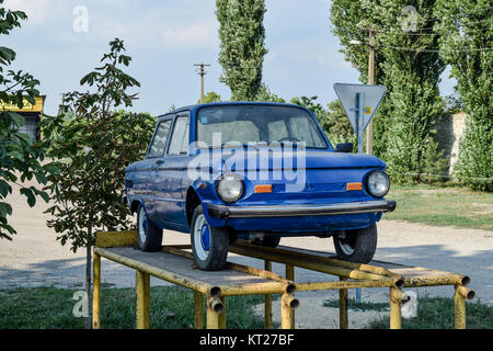 Altes Auto Zaporozhets. Oldtimer restauriert. Das Erbe des Sov Stockfoto