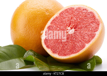 Reife Grapefruit auf einem weißen Hintergrund. Stockfoto