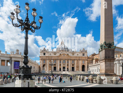 Petersdom und Petersplatz, Vatikan, Rom, Italien Stockfoto