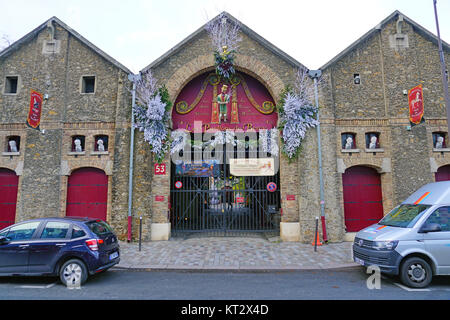 Ansicht des Musée des Arts Forains Museum, ein eigenes Museum der Kirmes Objekte in Bercy in Paris, Frankreich Stockfoto