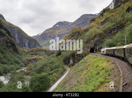 Landschaft von Flam Line Eisenbahn in Norwegen Stockfoto