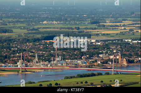 Emmerich, Emmerich über den Rhein und die Rheinbrücke Emmerich, Niederrhein, Nordrhein-Westfalen, Deutschland, Europa, Emmerich, Niederrhein, Stockfoto