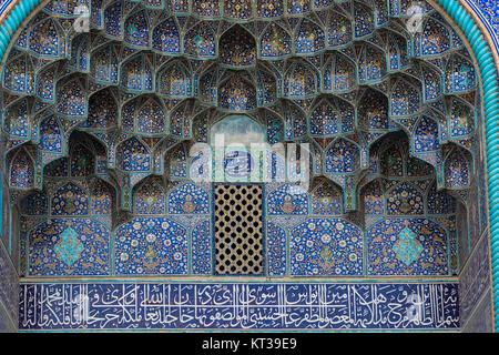 Details der Sheikh Lotfollah-Moschee in Isfahan, Iran Stockfoto