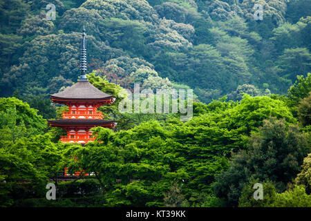 Dreistöckige Pagode am Taisan-Ji-Tempel in der Nähe Kiyomizu-Dera-Tempel in Kyoto Stockfoto