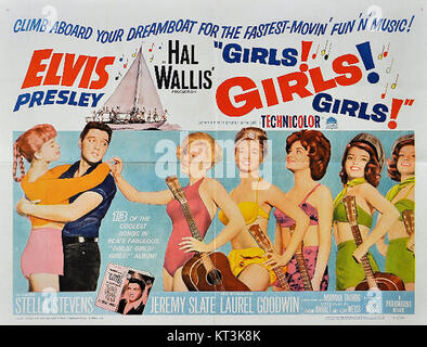 Dieses Vintage-Filmplakat für „Girls Girls Girls“ zeigt den Film aus dem Jahr 1962, eine musikalische Komödie mit Elvis Presley, die den einladenden Charme und die lebendige Atmosphäre der filmâ unterstreicht. Stockfoto