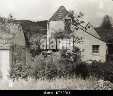 Haus an der französischen Dorf, Highland Avenue, Hollywood, Kalifornien. Garage Stockfoto