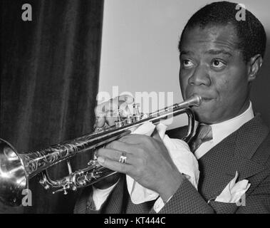 Louis Armstrong zwischen 1938 und 1948 (William S. Gottlieb 09601) 7/8 Stockfoto