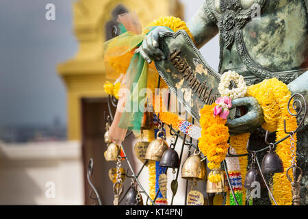 Der Stupa an der Spitze der Wat Saket, auch bekannt als die goldenen Bergs, im historischen Viertel von Bangkok, Thailand-Hauptstadt. Stockfoto