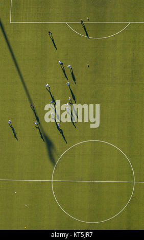 Gustav Hoffmann Stadion, Fußball Training grünes Gras Feld. Center Circle, Fußball, Kleve, Niederrhein, Nordrhein-Westfalen, Deutschland, Europa Stockfoto