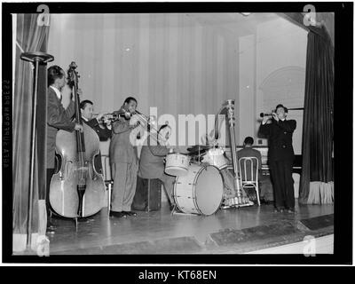 Tommy Potter, Max Kaminsky, Benny Morton, Zutty Singleton, Adele Girard, Teddy Wilson, und Joe Marsala, National Press Club, Washington, D.C., Ca. 1939 (03591) William P. Stockfoto