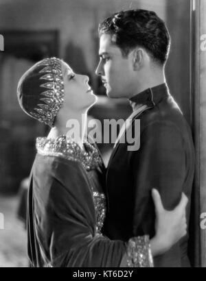 Mit Ramon Novarro in Mata Hari Stockfoto