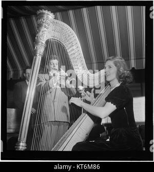 (Porträt von Joe Marsala und Adele Girard, Hickory House, New York, N.Y., zwischen 1946 und 1948) (4843138165) Stockfoto